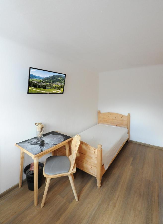 Chalet Gloria - Doppel- Und Mehrbettzimmer Брук-ан-дер-Гросглокнерштрасе Екстер'єр фото